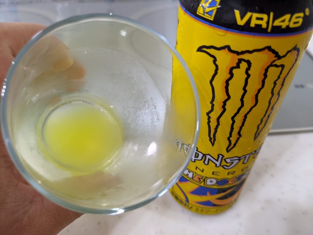 モンスターエナジーザドクター（ロッシ缶）をほとんど飲んだ後